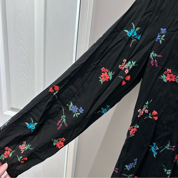 Old Navy Black Floral Dress-XS - Picture 2 of 7